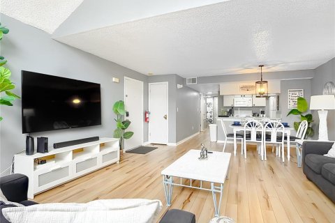 Copropriété à louer à Kissimmee, Floride: 3 chambres, 119.57 m2 № 2103516 - photo 7