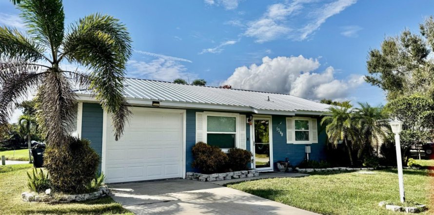 Villa ou maison à Okeechobee, Floride 2 chambres, 76.64 m2 № 2082208
