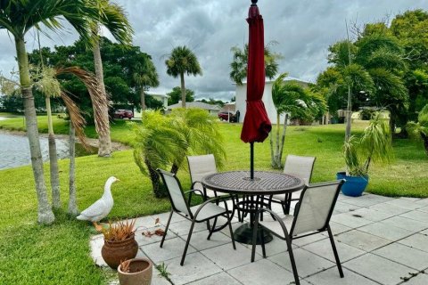 Villa ou maison à vendre à Okeechobee, Floride: 2 chambres, 76.64 m2 № 2082208 - photo 24