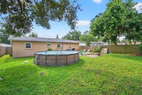 House in Saint Petersburg, Florida 3 bedrooms, 92.81 sq.m. № 1858240 - photo 24