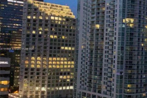 Condominio en venta en Miami, Florida, 1 dormitorio, 67.91 m2 № 2013674 - foto 13