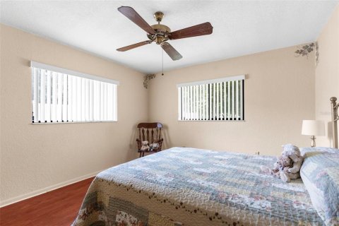 House in Spring Hill, Florida 3 bedrooms, 180.97 sq.m. № 1918022 - photo 25