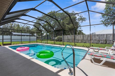 House in Spring Hill, Florida 3 bedrooms, 180.97 sq.m. № 1918022 - photo 2