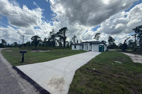 Casa en venta en Lehigh Acres, Florida, 3 dormitorios, 113.53 m2 № 1842303 - foto 3