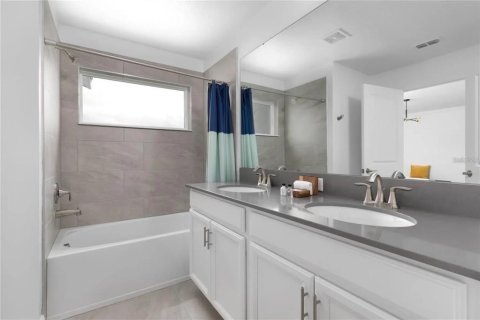 Touwnhouse à vendre à Kissimmee, Floride: 4 chambres, 177.81 m2 № 1561630 - photo 10