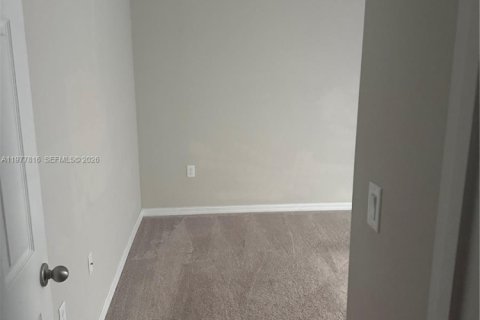 Купить виллу или дом в Уинтер-Хейвен, Флорида 4 спальни, № 2046426 - фото 4