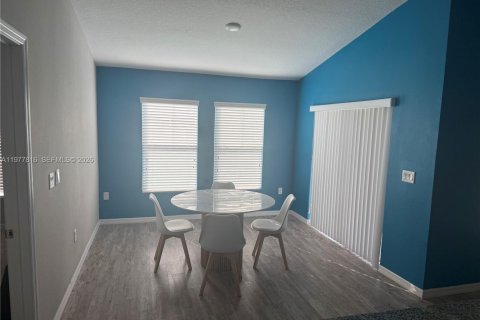 Купить виллу или дом в Уинтер-Хейвен, Флорида 4 спальни, № 2046426 - фото 6