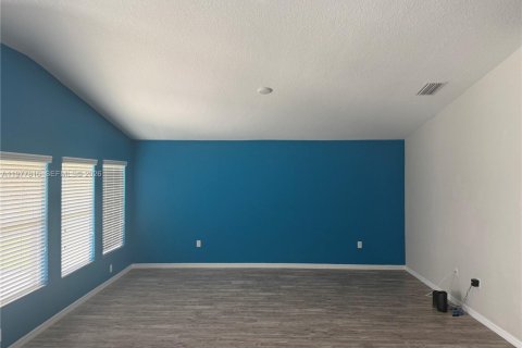 Купить виллу или дом в Уинтер-Хейвен, Флорида 4 спальни, № 2046426 - фото 7