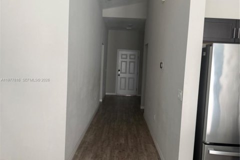 Купить виллу или дом в Уинтер-Хейвен, Флорида 4 спальни, № 2046426 - фото 5