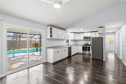 Villa ou maison à vendre à Sarasota, Floride: 3 chambres, 119.1 m2 № 2339447 - photo 16