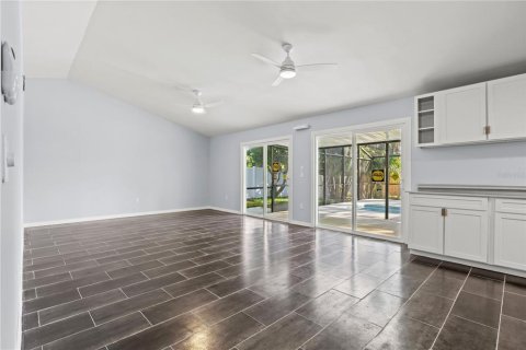 Villa ou maison à vendre à Sarasota, Floride: 3 chambres, 119.1 m2 № 2339447 - photo 11