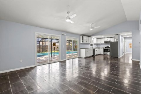 Villa ou maison à vendre à Sarasota, Floride: 3 chambres, 119.1 m2 № 2339447 - photo 14