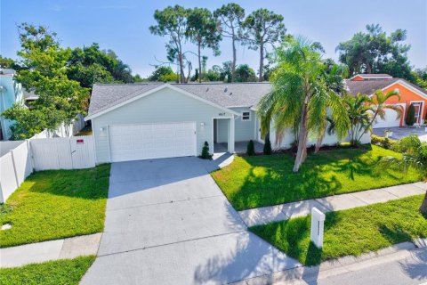 Villa ou maison à Sarasota, Floride 3 chambres, 119.1 m2 № 2339447