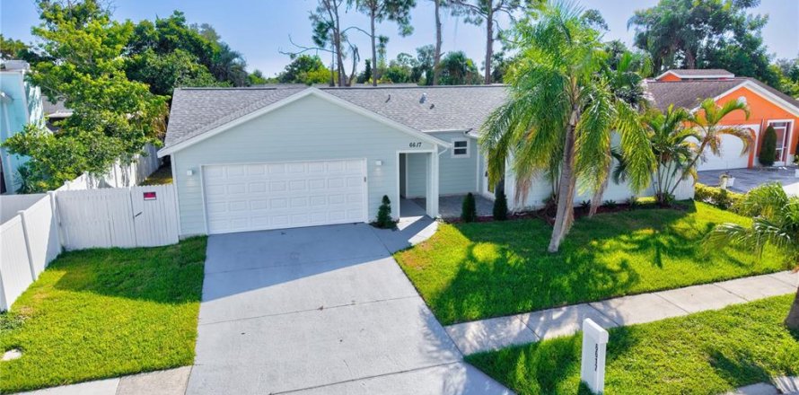 Villa ou maison à Sarasota, Floride 3 chambres, 119.1 m2 № 2339447