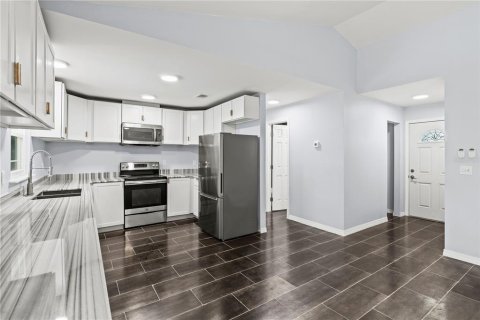 Villa ou maison à vendre à Sarasota, Floride: 3 chambres, 119.1 m2 № 2339447 - photo 18