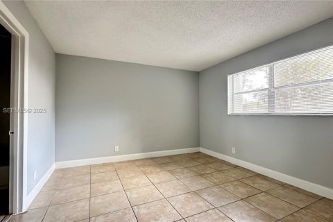 Copropriété à louer à Tamarac, Floride: 1 chambre, 69.68 m2 № 1991230 - photo 8