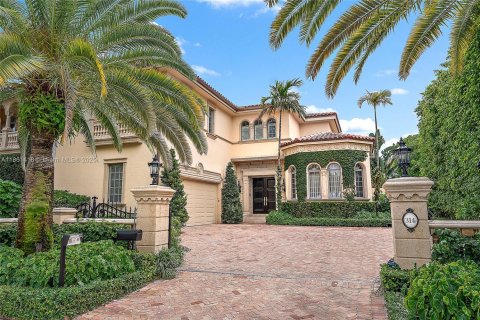 House in Palm Beach, Florida 4 bedrooms, 389.73 sq.m. № 1892142 - photo 1