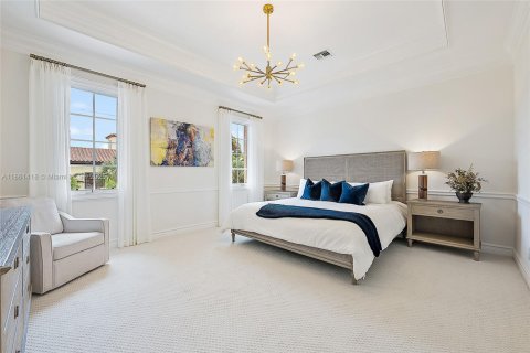 House in Palm Beach, Florida 4 bedrooms, 389.73 sq.m. № 1892142 - photo 16