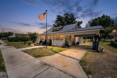 House in Fort Meade, Florida 3 bedrooms, 117.43 sq.m. № 2104864 - photo 3