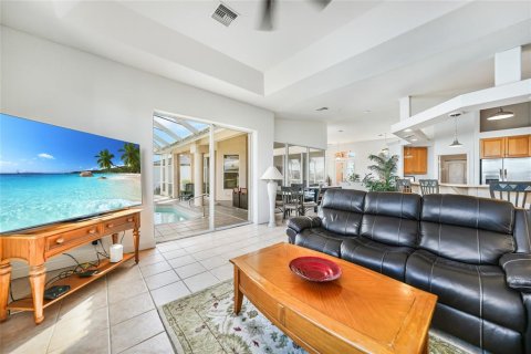 House in Punta Gorda, Florida 3 bedrooms, 211.54 sq.m. № 1567766 - photo 27