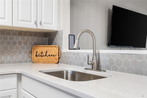 Condominio en alquiler en Gainesville, Florida, 2 dormitorios, 121.42 m2 № 1901795 - foto 12