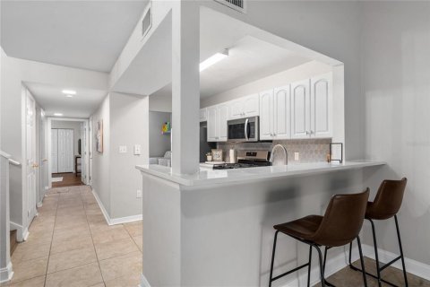 Condominio en alquiler en Gainesville, Florida, 2 dormitorios, 121.42 m2 № 1901795 - foto 11