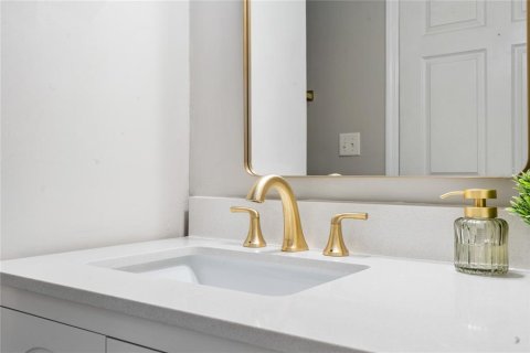 Condominio en alquiler en Gainesville, Florida, 2 dormitorios, 121.42 m2 № 1901795 - foto 19