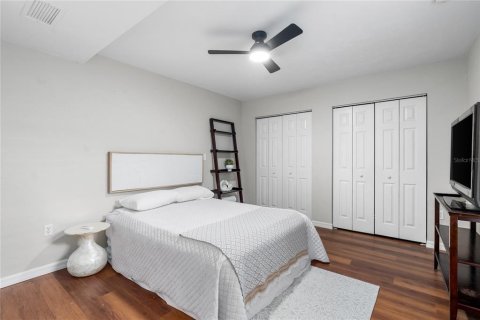 Condominio en alquiler en Gainesville, Florida, 2 dormitorios, 121.42 m2 № 1901795 - foto 21