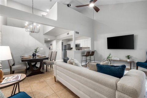 Condominio en alquiler en Gainesville, Florida, 2 dormitorios, 121.42 m2 № 1901795 - foto 4