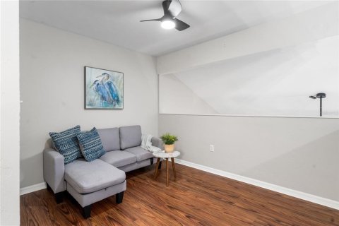 Condominio en alquiler en Gainesville, Florida, 2 dormitorios, 121.42 m2 № 1901795 - foto 22