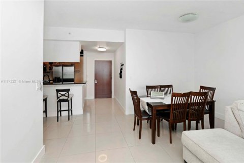 Купить кондоминиум в Майами, Флорида 2 спальни, 124.02м2, № 1491448 - фото 24