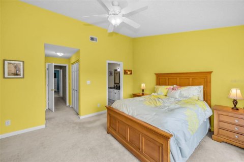 Townhouse in Indian Shores, Florida 3 bedrooms, 138.24 sq.m. № 1900449 - photo 24