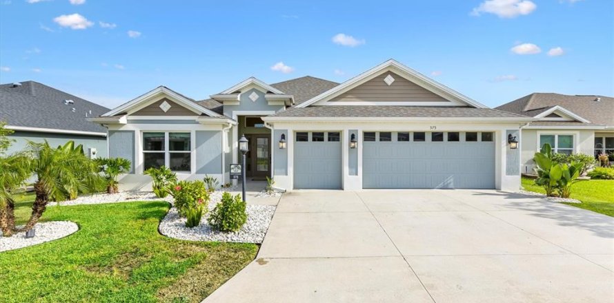 Villa ou maison à The Villages, Floride 3 chambres, 178.19 m2 № 2316608