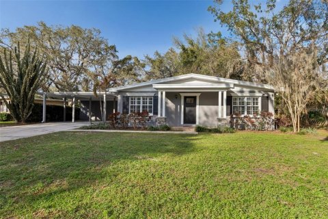 Casa en Temple Terrace, Florida 4 dormitorios, 202.16 m2 № 2129951