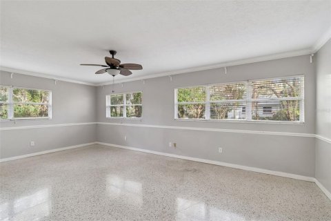 Casa en venta en Temple Terrace, Florida, 4 dormitorios, 202.16 m2 № 2129951 - foto 17
