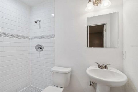 Casa en venta en Temple Terrace, Florida, 4 dormitorios, 202.16 m2 № 2129951 - foto 21