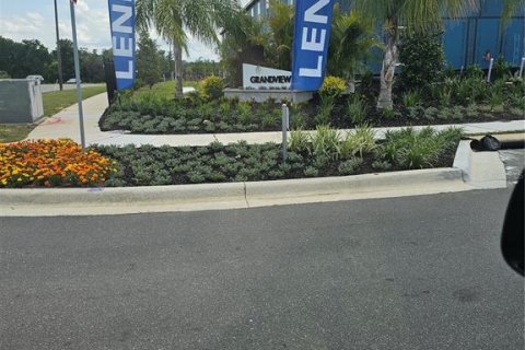Townhouse in Davenport, Florida 3 bedrooms, 128.02 sq.m. № 2213591 - photo 3