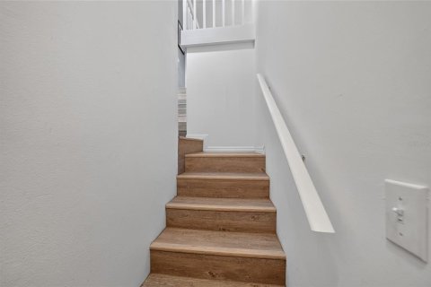 Condo in Crystal River, Florida, 3 bedrooms № 2203483 - photo 5