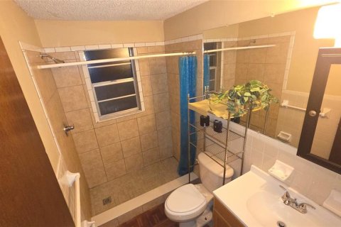 Снять в аренду квартиру в Зеферхиллс-Норт, Флорида 2 комнаты, 159.79м2, № 2216028 - фото 10
