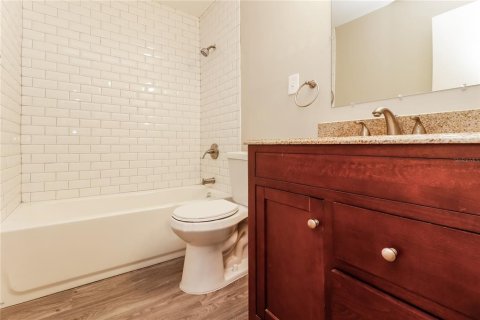 Casa en alquiler en Clearwater, Florida, 4 dormitorios, 175.49 m2 № 1905945 - foto 10