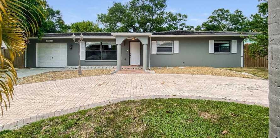 Casa en Clearwater, Florida 4 dormitorios, 175.49 m2 № 1905945