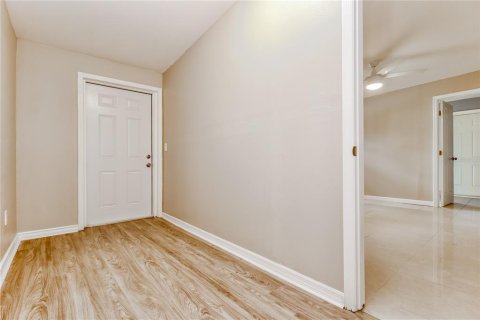 Casa en alquiler en Clearwater, Florida, 4 dormitorios, 175.49 m2 № 1905945 - foto 14