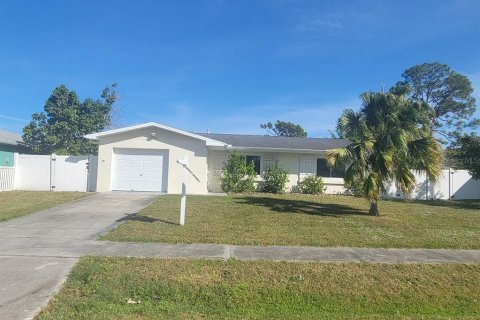 Villa ou maison à North Port, Floride 2 chambres, 116.5 m2 № 2098325