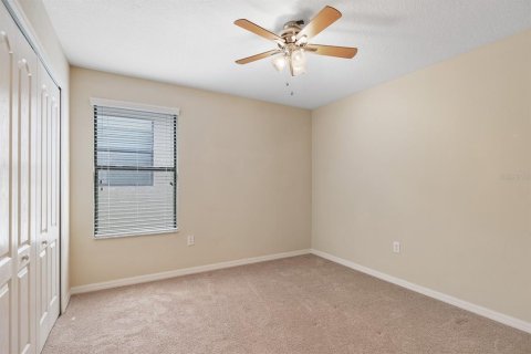 Villa ou maison à louer à Brandon, Floride: 4 chambres, 195.93 m2 № 2405468 - photo 27