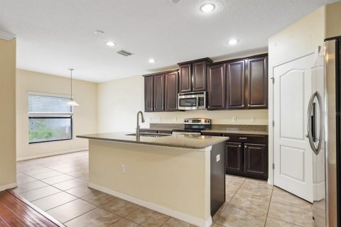 Villa ou maison à louer à Brandon, Floride: 4 chambres, 195.93 m2 № 2405468 - photo 16