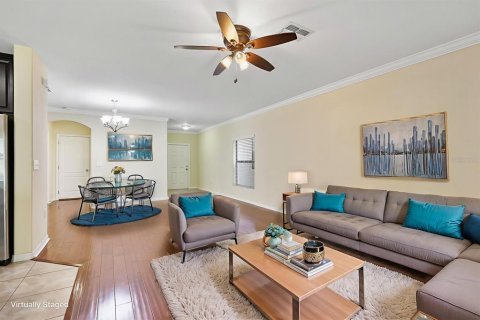 Villa ou maison à louer à Brandon, Floride: 4 chambres, 195.93 m2 № 2405468 - photo 9