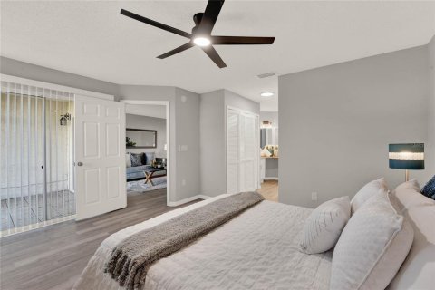 Condo in Kissimmee, Florida, 2 bedrooms  № 1873125 - photo 12