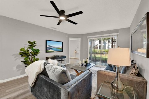 Condo in Kissimmee, Florida, 2 bedrooms  № 1873125 - photo 6
