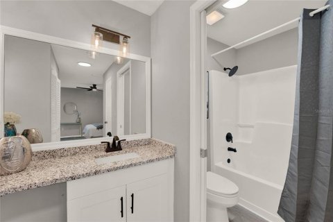Condo in Kissimmee, Florida, 2 bedrooms  № 1873125 - photo 16