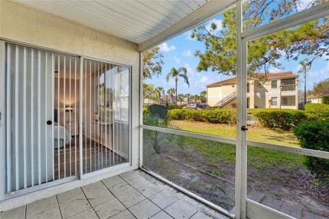 Condo in Kissimmee, Florida, 2 bedrooms  № 1873125 - photo 22